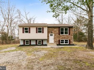 208 8th Ave, Hammonton, NJ 08037