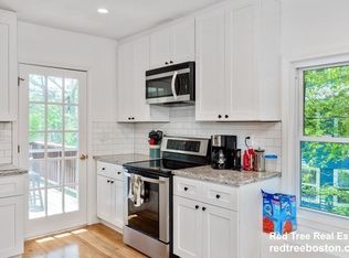 21 Kinross Rd #3D, Brighton, MA 02135