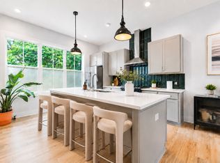 1279 Zucchini Cir SE, Atlanta, GA 30315