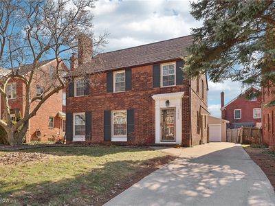 17912 Lomond Blvd, Shaker Heights, OH, 44122
