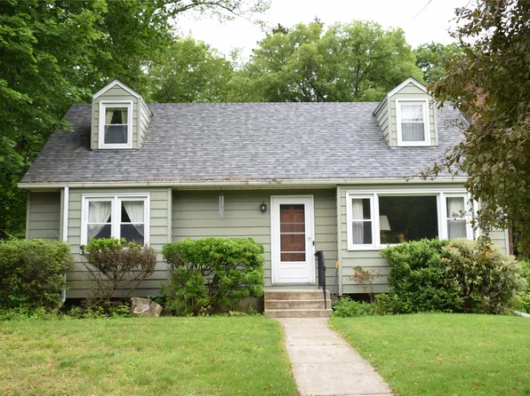 25 Alda Drive, Poughkeepsie, NY 12603