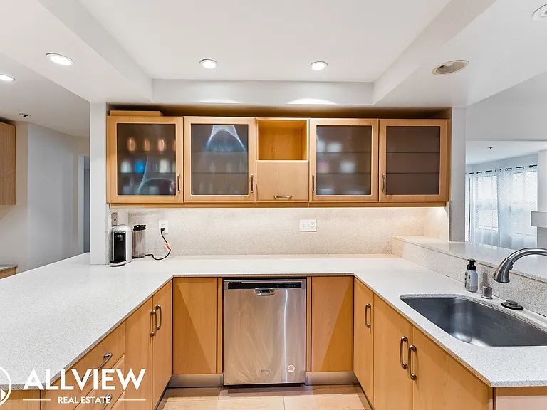 280 Cagney Ln #220 — Photo 15