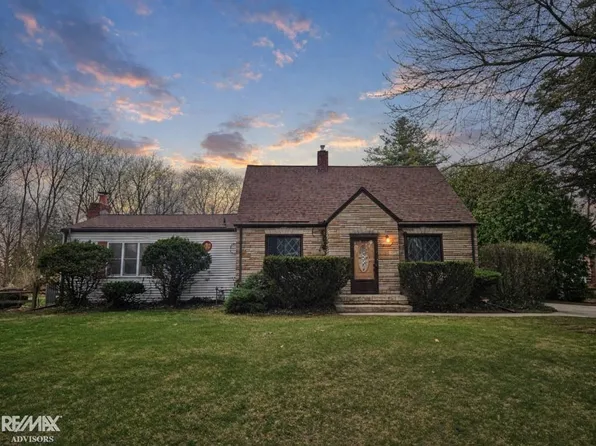 46700 Sugarbush Rd, Chesterfield, MI 48047