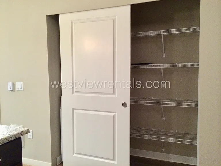 1010 Railroad Ave — Photo 401