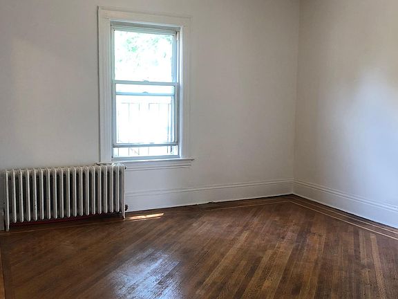 2nd image of 612 Palisade Ave #2