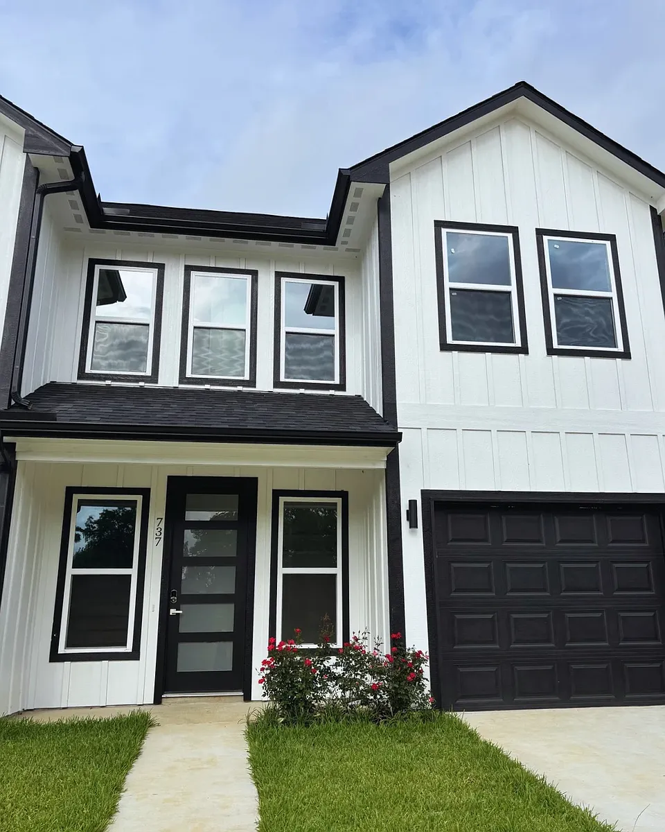 Building Photo - 737 Ebenezer Ln
