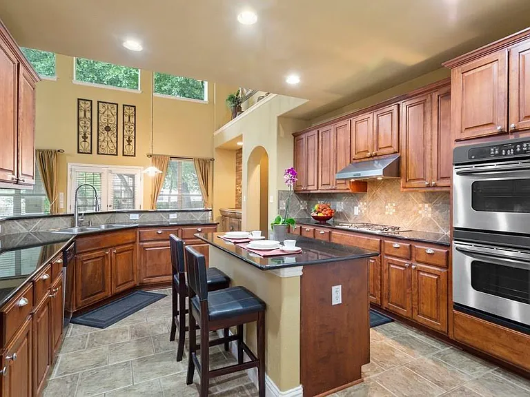 1442 River Forest Dr — Photo 15