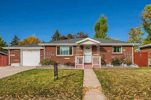 8301 Chase Way Photo 1