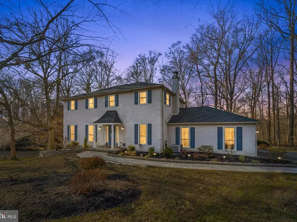 17 Country Village Way, Media, PA 19063