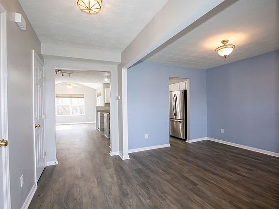 3rd image of 6707 Duryea Ct