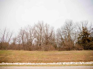 4523 Oakwood Dr, Quincy, IL 62305