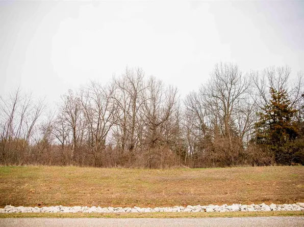 4523 Oakwood Dr, Quincy, IL 62305