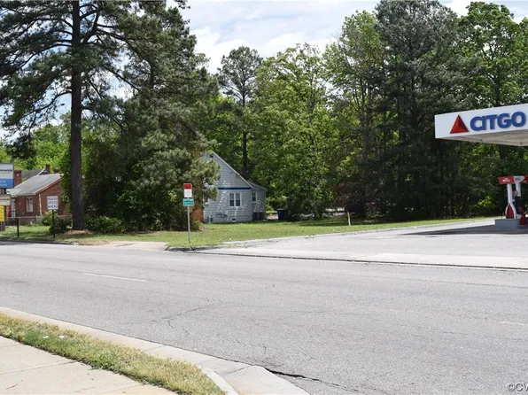 3910 Oaklawn Blvd #15, Hopewell, VA 23860