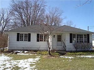 2nd image of 320 Drake Dr