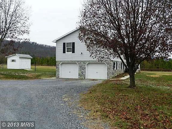 4th image of 138 Blackberry Ln