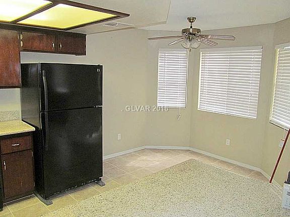 4th image of 705 Rock Springs Dr APT 102