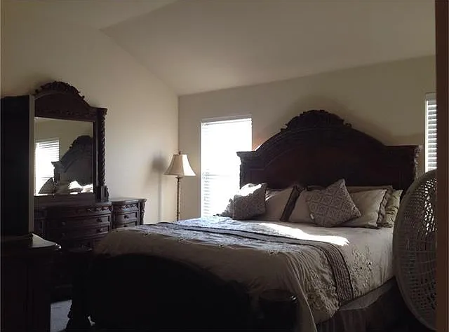 1556 Tonia Loop — Photo 9