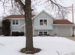 915 W 5th St, Boone, IA 50036