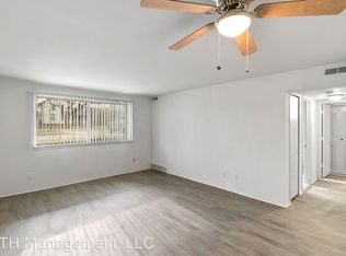 31600 W Nine Mile Rd #14285909, Farmington, MI 48336