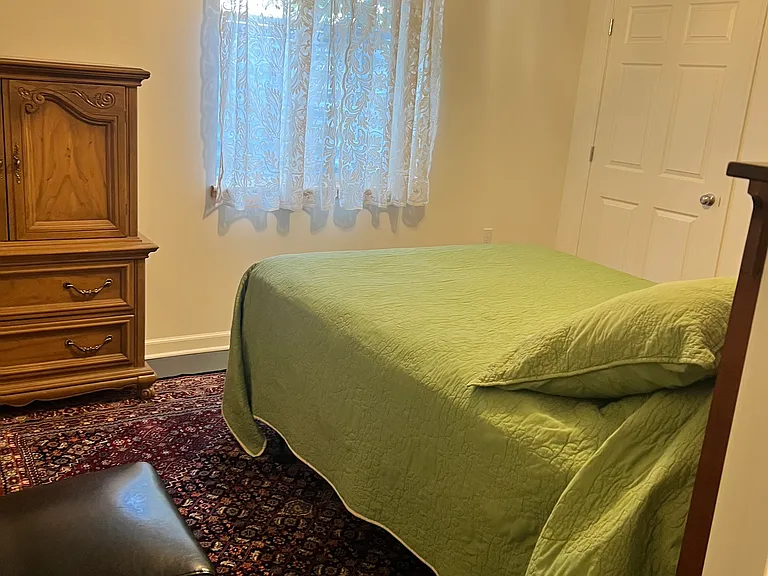 NW Shamrock Ct — Photo 7