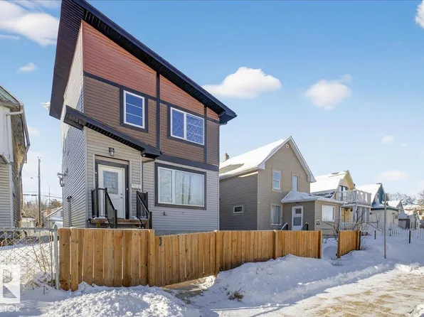 11616 82nd St NW #1, Edmonton, AB T5B 2V8