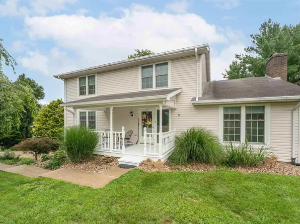 251 Ridgeway Dr, Bridgeport, WV 26330