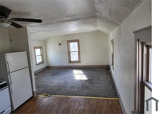 192 Higgins St — Photo 6