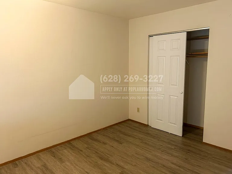 843 Thompson Dr — Photo 9