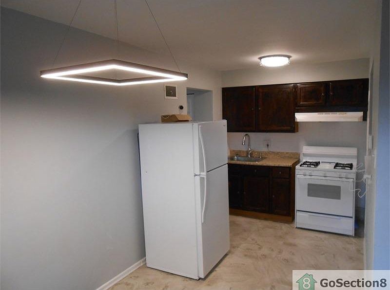 1st image of 3830 Illinois Ave APT B