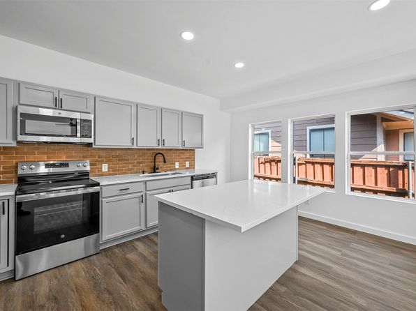 Additional property image - 613 S Montreal Ave, Dallas, TX 75208