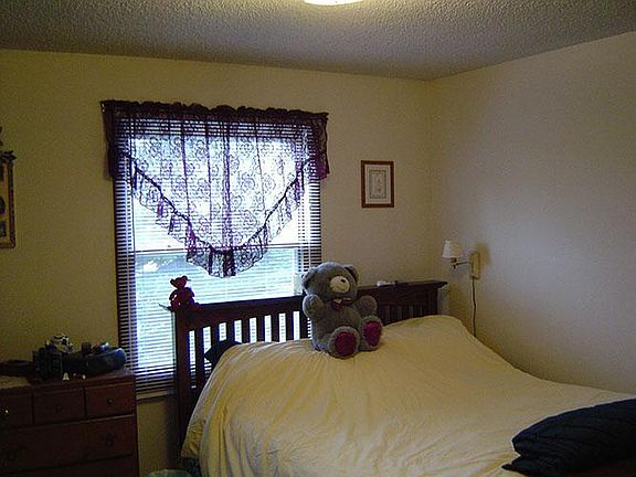 4th image of 520 24th St N APT 6