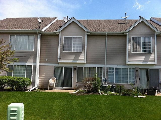 2nd image of 8992 W Heathwood Cir #8992