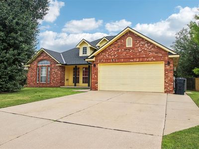 5325 Republic Dr, Oklahoma City, OK, 73135