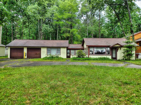 123 Lake Shore Dr, Roscommon, MI 48653