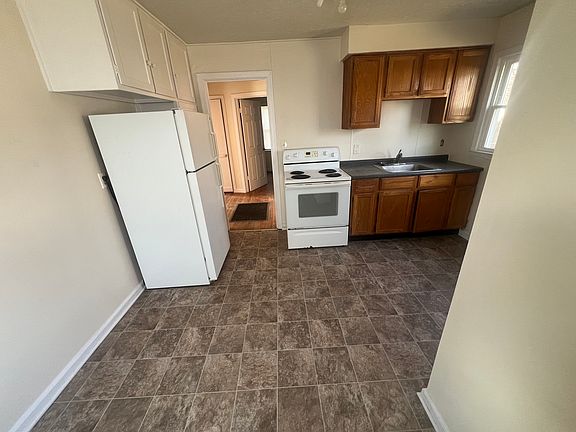 5th image of 1625 Longfield Ave