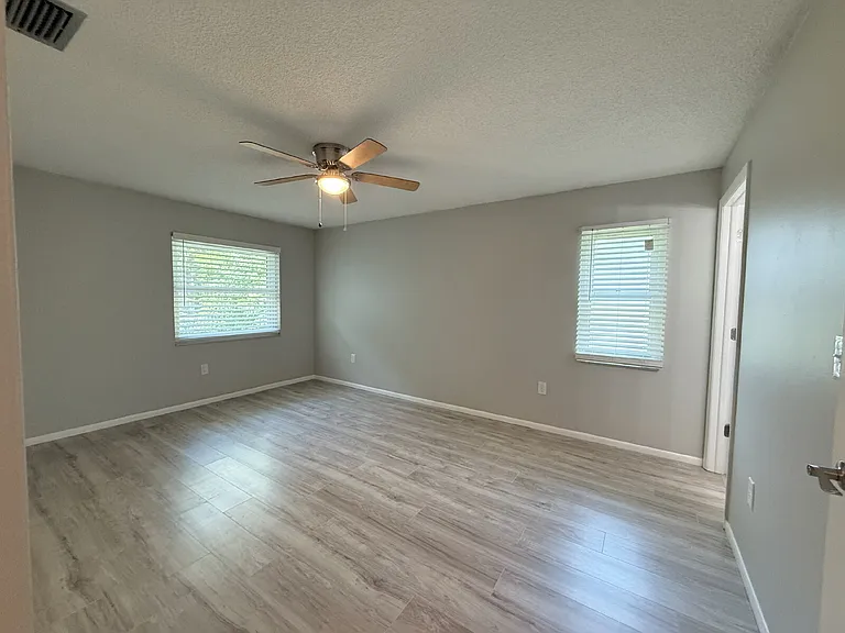 3451 Seven Springs Blvd — Photo 8
