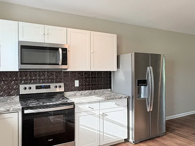 520 Bryant St #1 — Photo 6