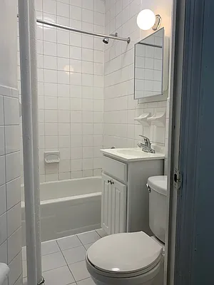 Rented by Landmark Real Estate | media 12