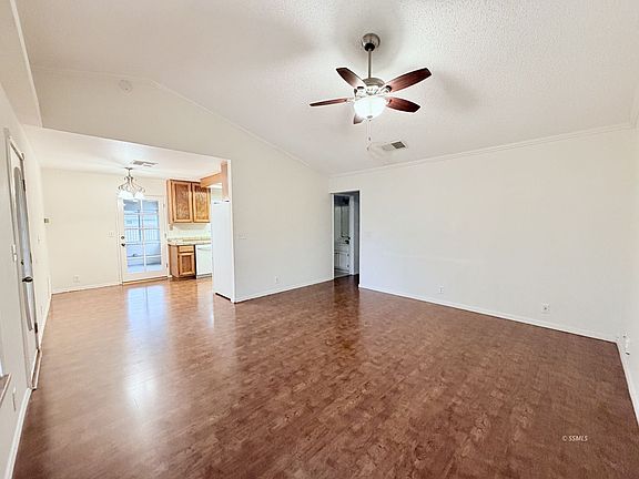 5th image of 1017 W Benson Ave