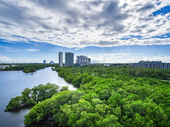 17111 Biscayne Blvd Unit 902, Aventura, FL 33160