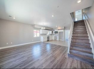 850 W 165th Pl, Gardena, CA 90247