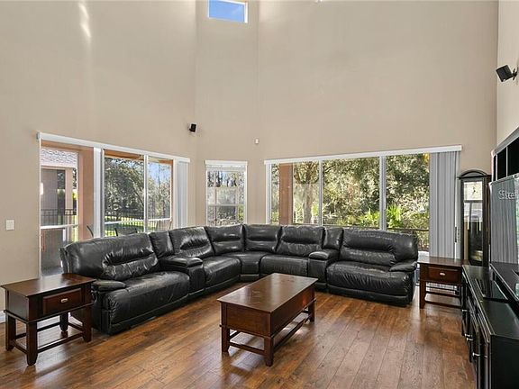 4th image of 20416 Walnut Grove Ln