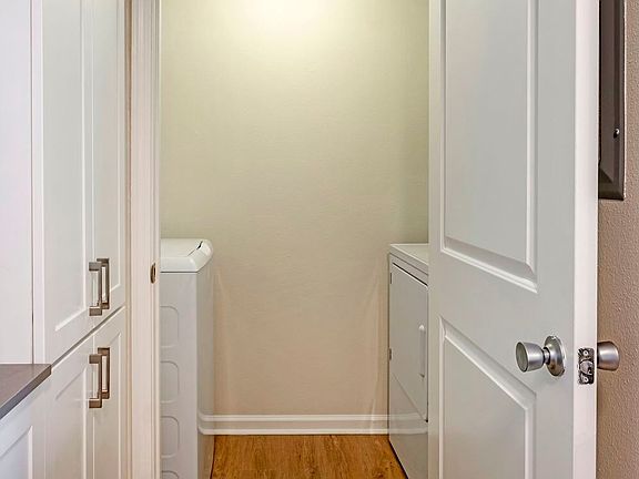 In-unit laundry