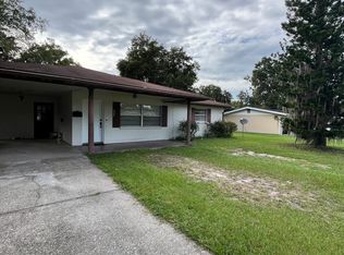 905 N Crystal Ter, Plant City, FL 33563