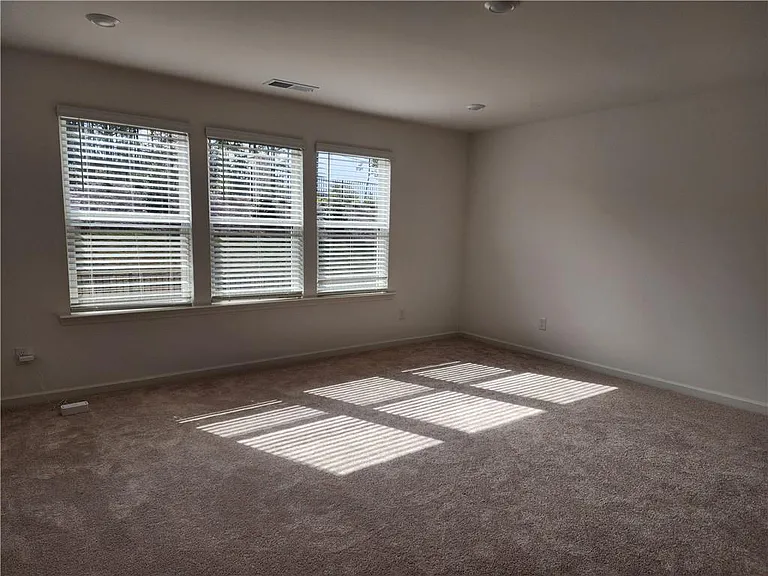 2714 Lou Ln — Photo 26