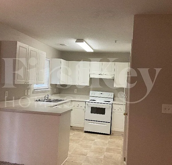 102 Watercress Ct — Photo 6