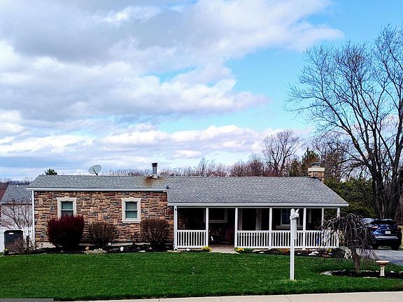 2nd image of 4728 Bucks Schoolhouse Rd