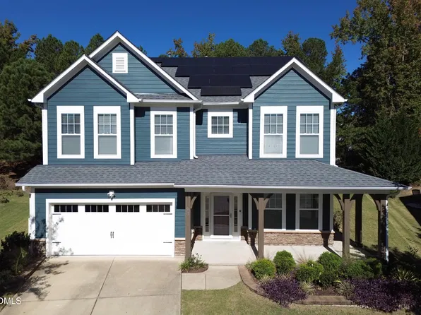 93 Woods Manor Ln, Clayton, NC 27527
