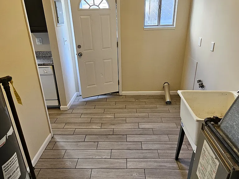 8049 Westminster Ave — Photo 12