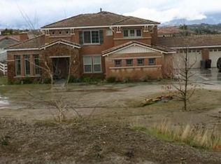 18389 Pinecone Ln, Riverside, CA 92504